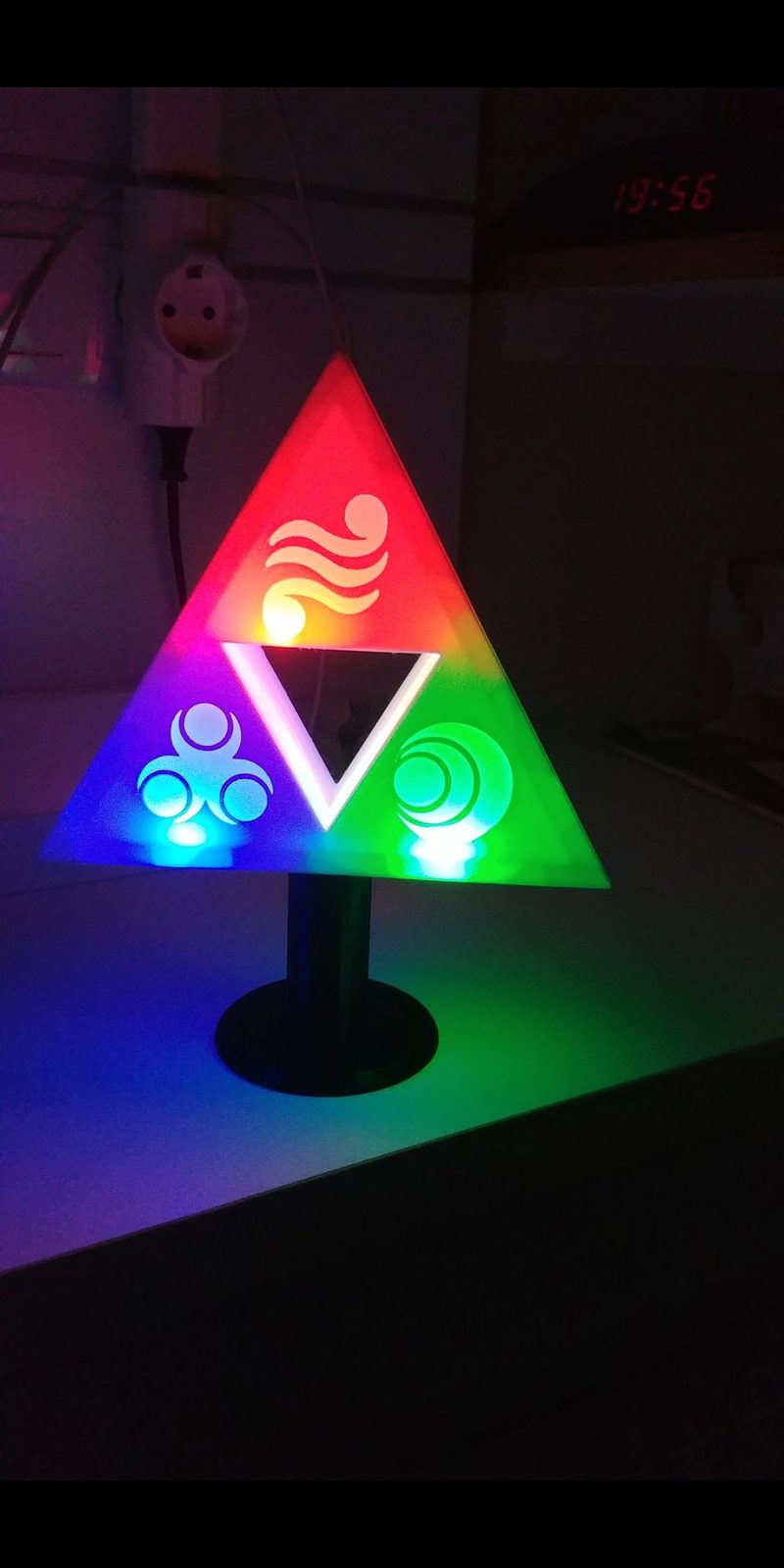 Zelda Triforce Lamp