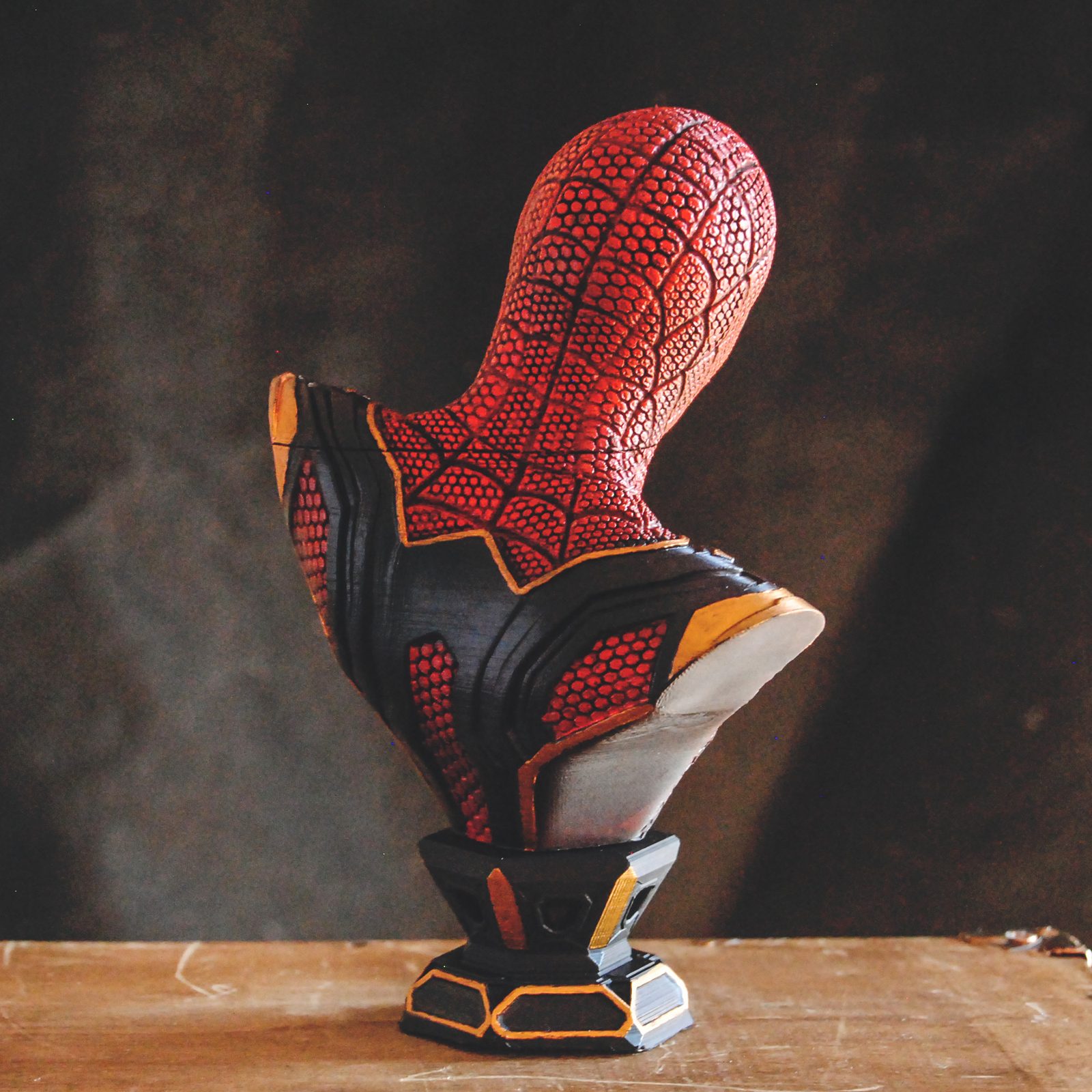 Spiderman Far From Home Bustiron Spider view 3