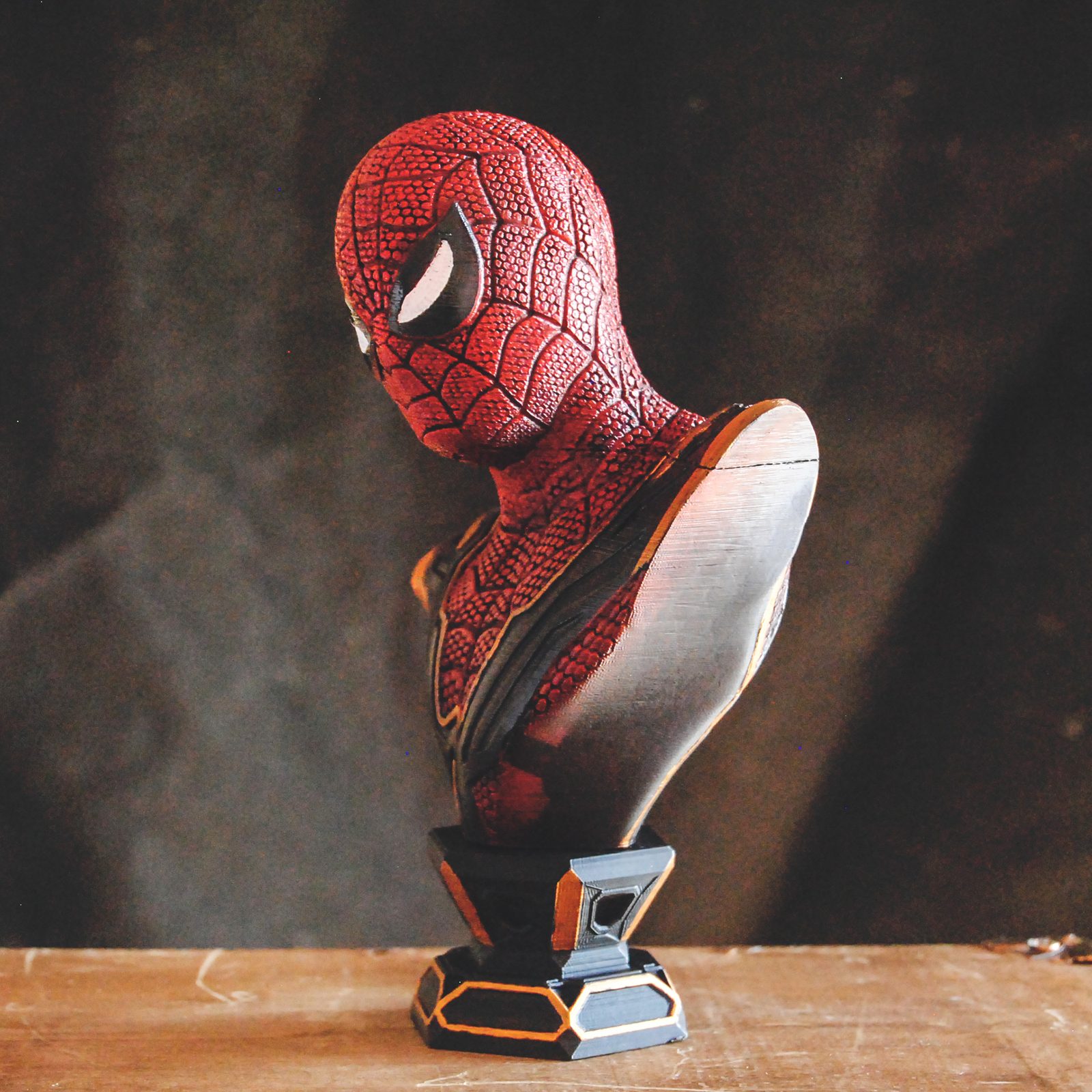 Spiderman Far From Home Bustiron Spider view 4